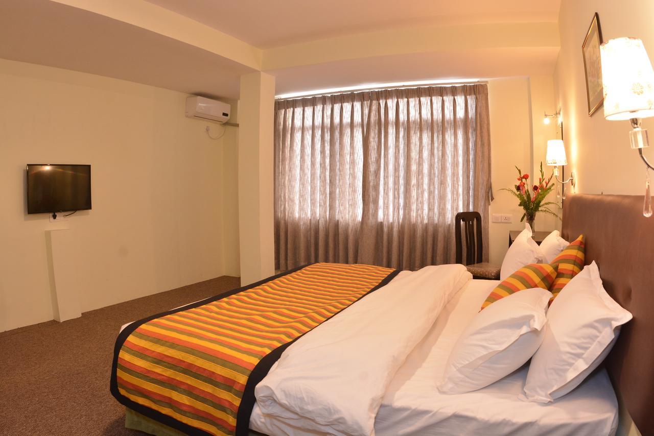 Hotel Serenity Katmandu Dış mekan fotoğraf